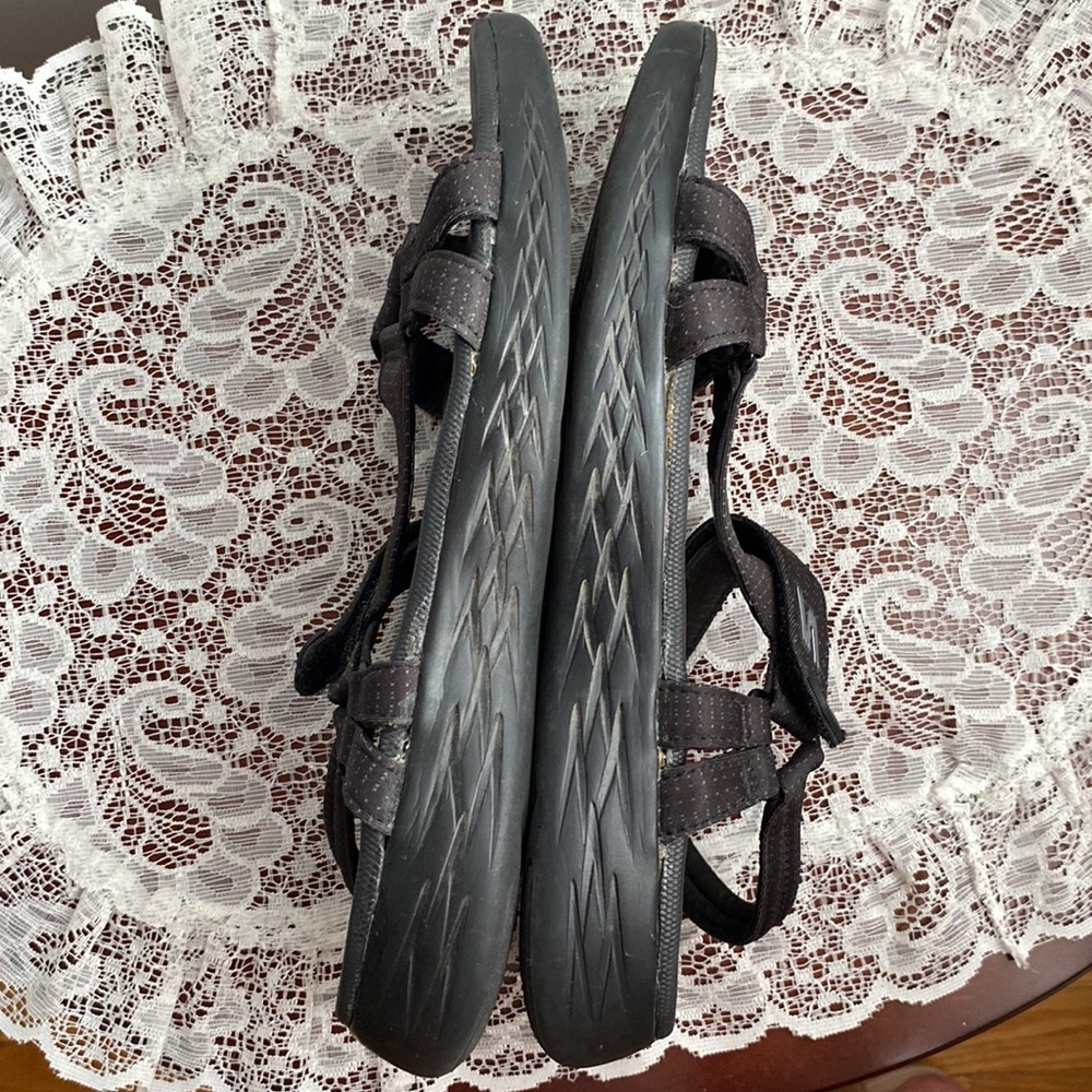 Skechers Goga Max Active Sandals Off black size 9 velcro adjustable ankle strap - Picture 6 of 9